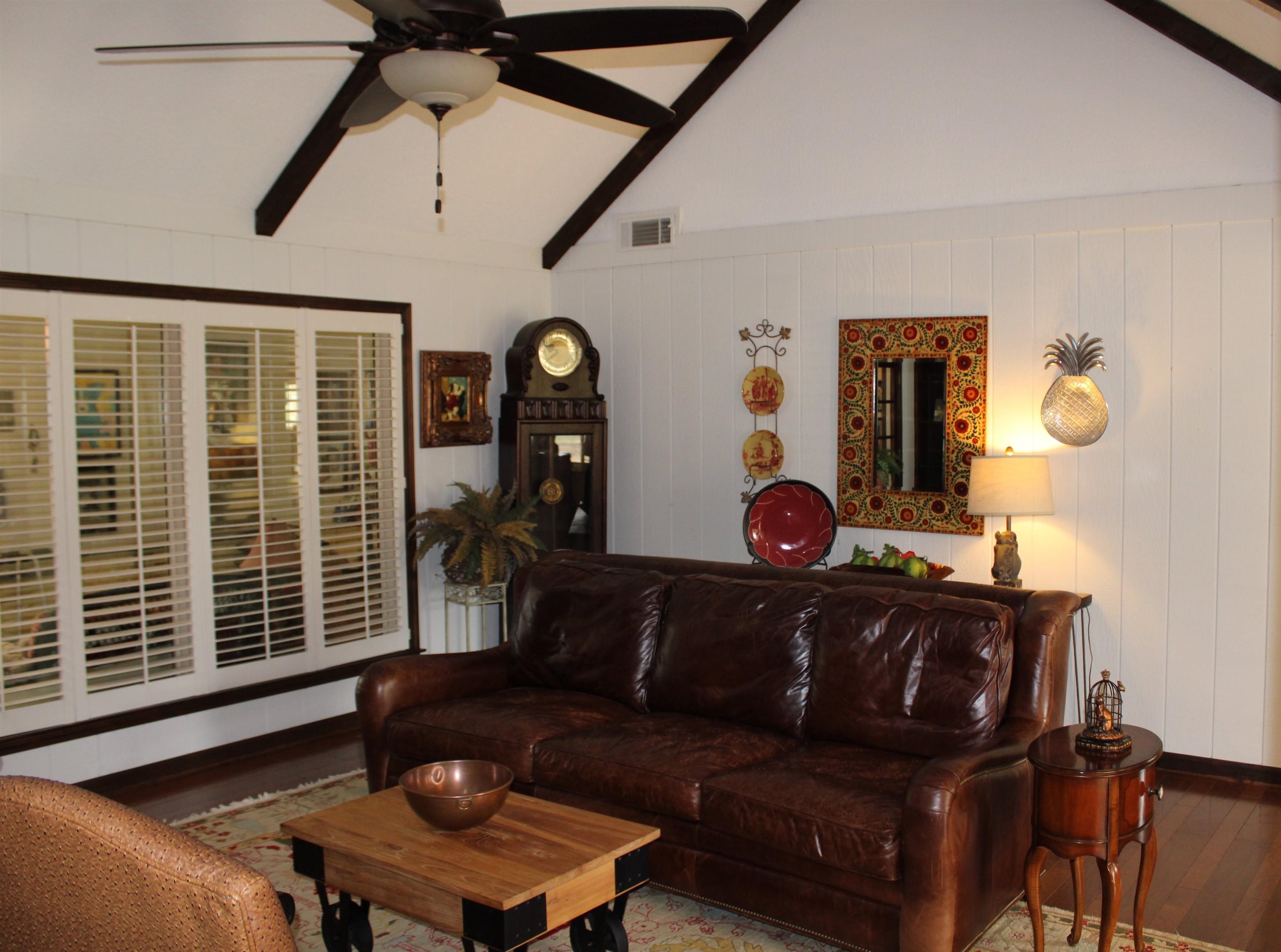 1048 North Collierville Arlington Road Collierville, TN 38017 - Photo 6 of 25 Gallery Image 6