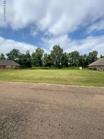 $38,000 | 13 A Sandy Cove, Clarksdale, MS 38614