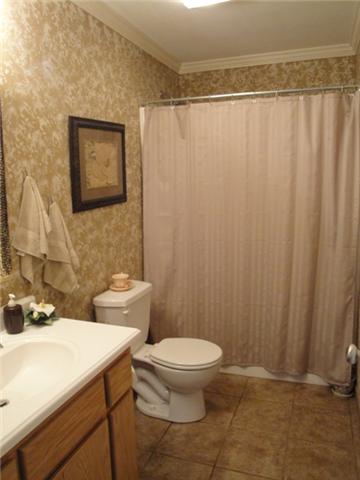 122 Watson Road Hillsboro, TN 37342 - Photo 15 of 19 Guest Bathroom