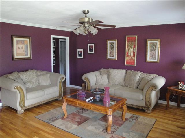 122 Watson Road Hillsboro, TN 37342 - Photo 2 of 19 Living Room