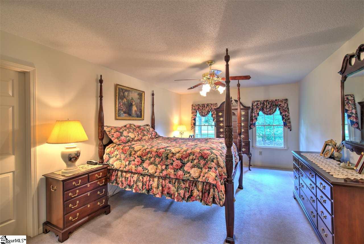 207 Beagle Run Easley, SC 29642 - Photo 21 of 36