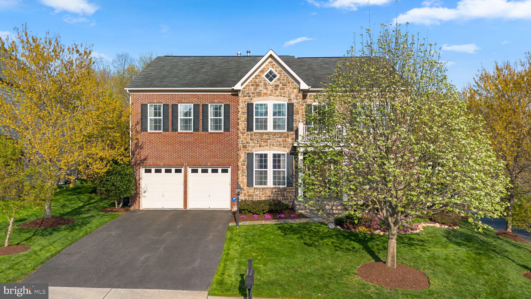 9323 Castle Hill Road Springfield, VA 22153 - Photo 3 of 95