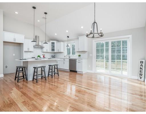 13 Warwick Road Franklin, MA 02038 - Photo 3 of 29 Gallery Image 3