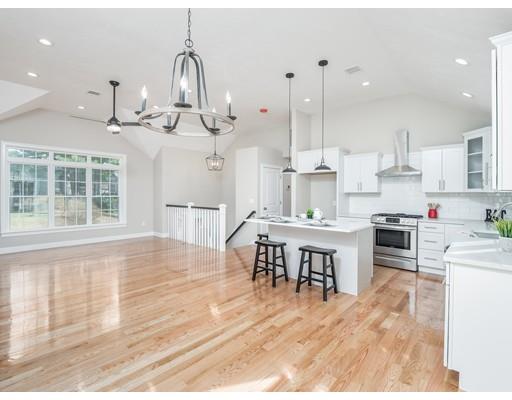 13 Warwick Road Franklin, MA 02038 - Photo 7 of 29 Gallery Image 7