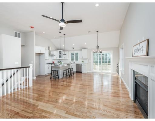 13 Warwick Road Franklin, MA 02038 - Photo 8 of 29 Gallery Image 8