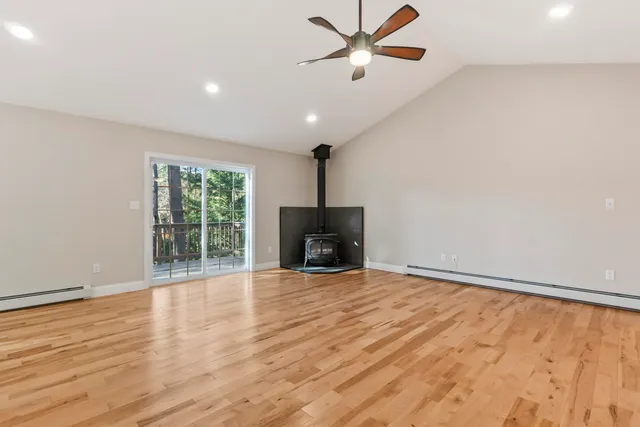 $749,500 | 50-0 Island Road, Limerick, ME 04048