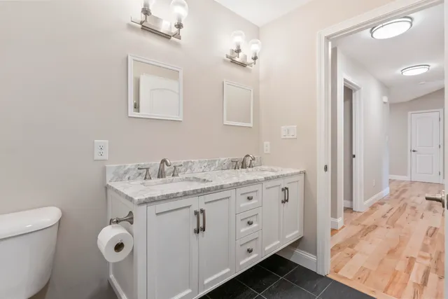 $749,500 | 50-0 Island Road, Limerick, ME 04048