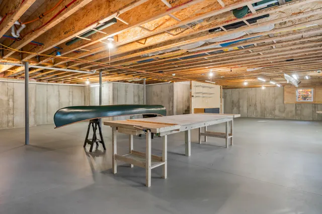 $749,500 | 50-0 Island Road, Limerick, ME 04048