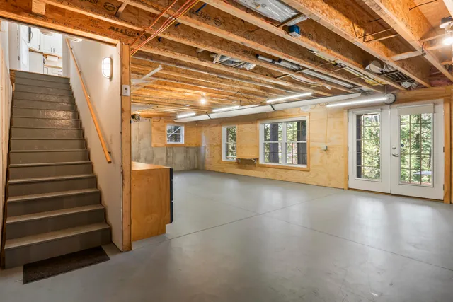 $749,500 | 50-0 Island Road, Limerick, ME 04048