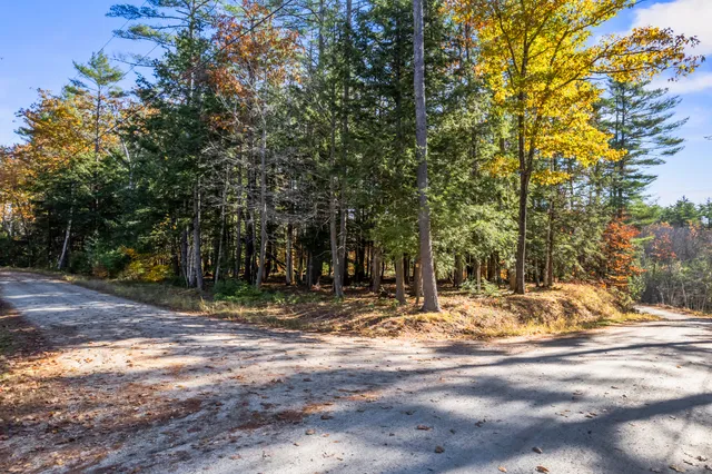 $749,500 | 50-0 Island Road, Limerick, ME 04048