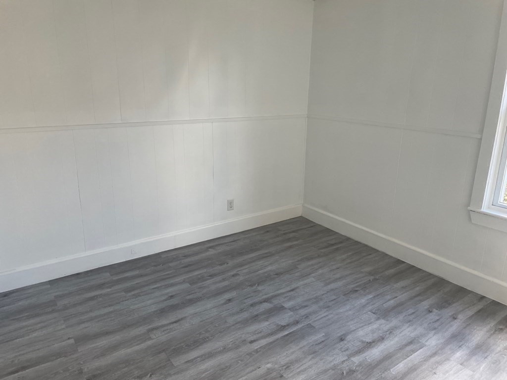 129 Baker Street Fall River, MA 02721 - Photo 17 of 19