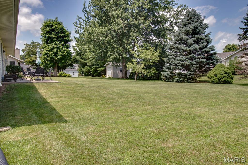 1217 West County Road Jerseyville, IL 62052 - Photo 33 of 35