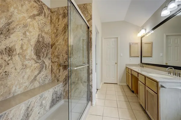 $1,900 | 9318 Tree Branch Drive, Houston, TX 77064