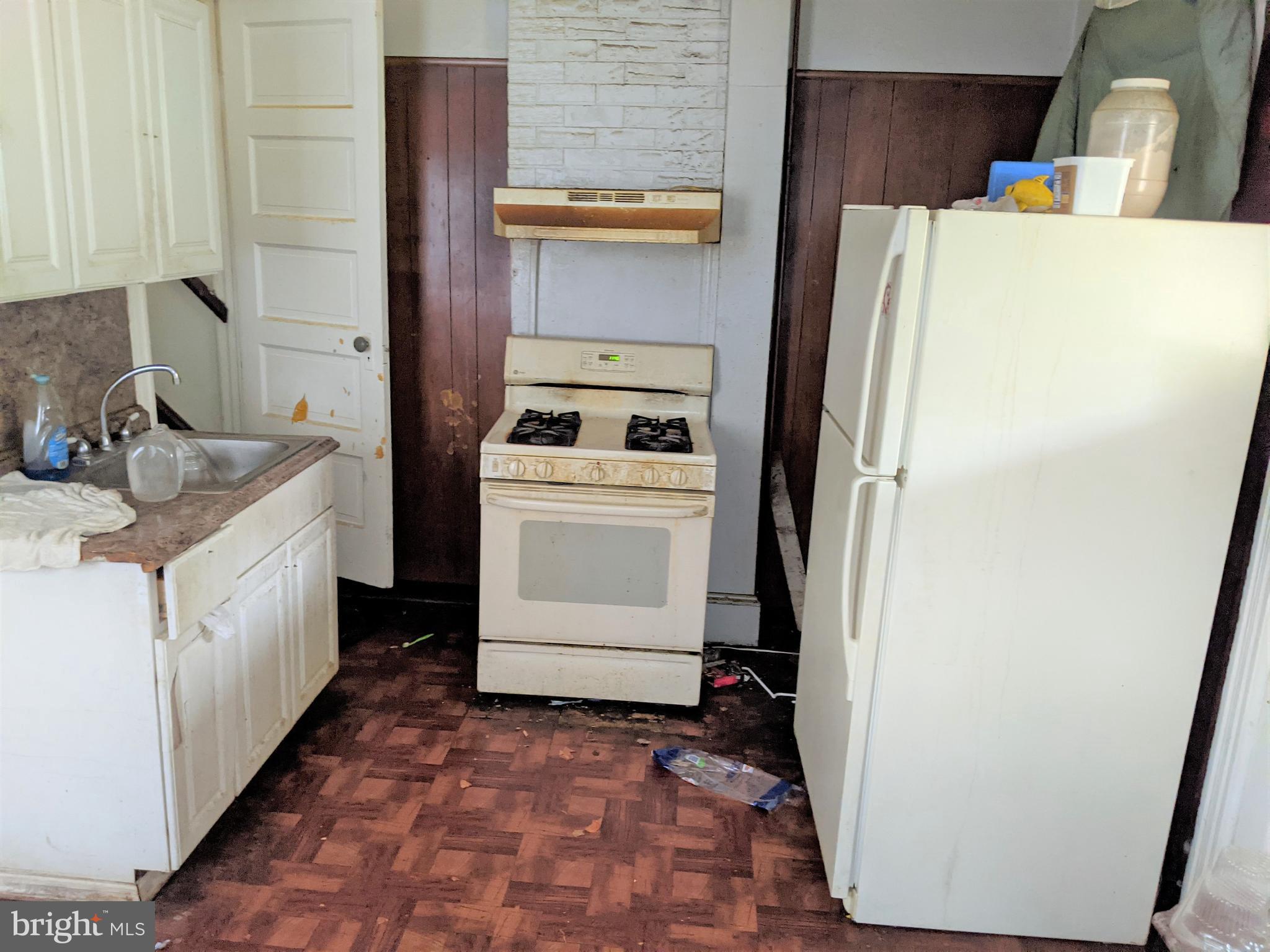 464 Rutherford Avenue Trenton, NJ 08618 - Photo 4 of 7 Gallery Image 4