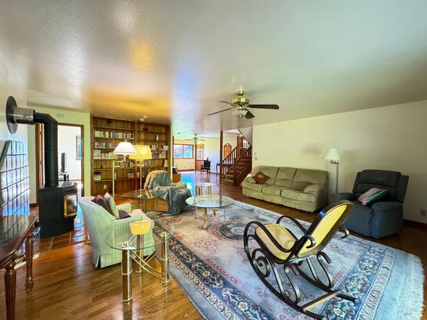 $830,000 | 1800-1810 Boonville Road, Ukiah, CA 95482