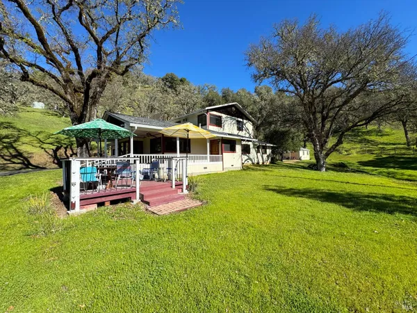 $830,000 | 1800-1810 Boonville Road, Ukiah, CA 95482