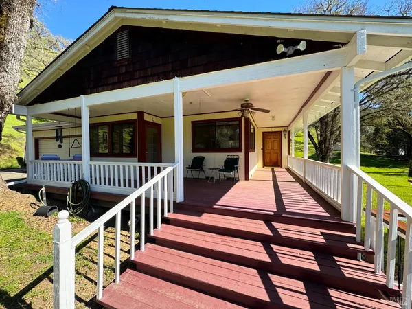 $830,000 | 1800-1810 Boonville Road, Ukiah, CA 95482