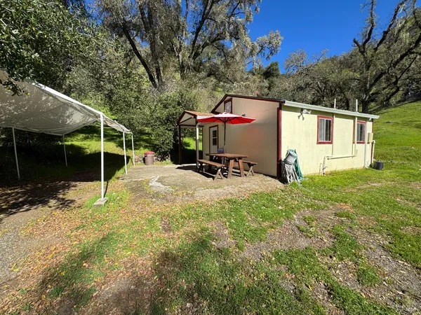 $830,000 | 1800-1810 Boonville Road, Ukiah, CA 95482