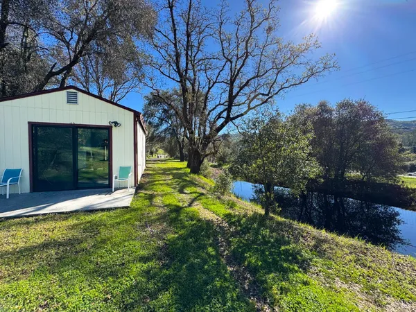 $830,000 | 1800-1810 Boonville Road, Ukiah, CA 95482