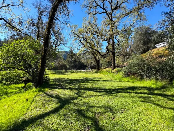 $830,000 | 1800-1810 Boonville Road, Ukiah, CA 95482