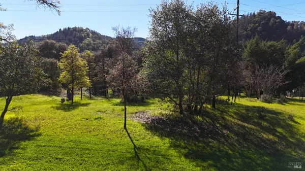 $830,000 | 1800-1810 Boonville Road, Ukiah, CA 95482