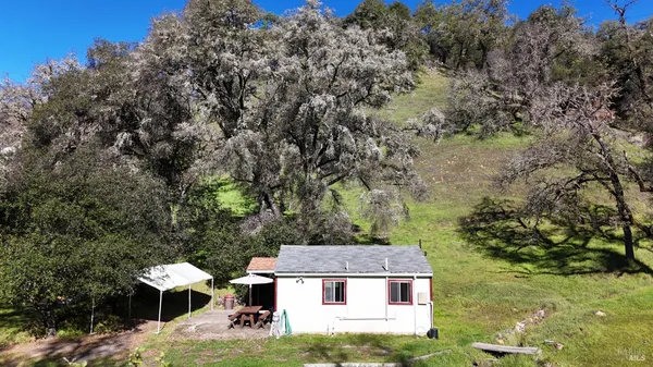$830,000 | 1800-1810 Boonville Road, Ukiah, CA 95482