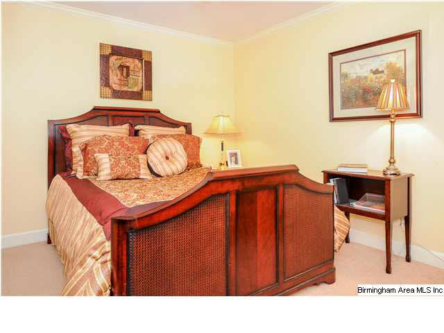 3577 River Bend Road Birmingham, AL 35243 - Photo 17 of 32