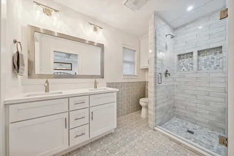 $750,000 | 6422 Waltway Drive, Houston, TX 77008