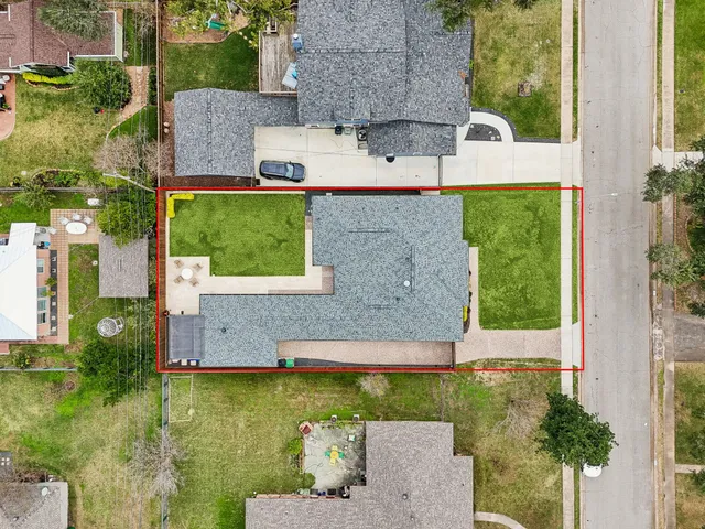 $814,000 | 6422 Waltway Drive, Houston, TX 77008