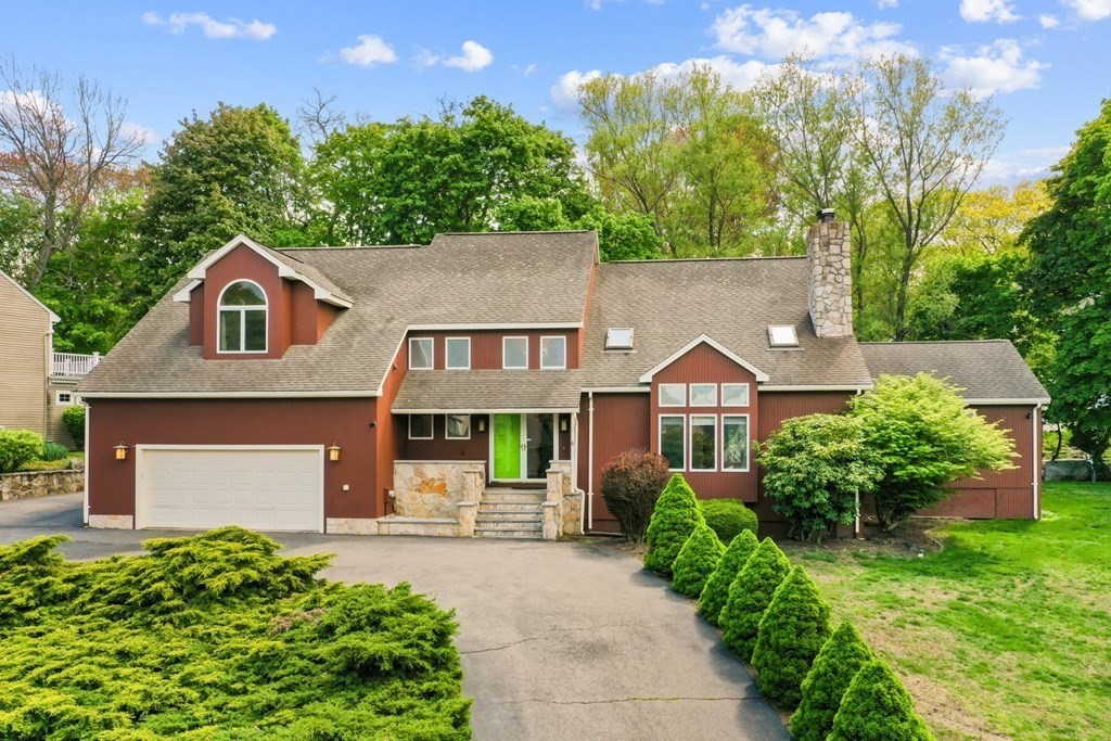 3 Fall Way Lynnfield, MA 01940 - Photo 1 of 42 Gallery Image 1