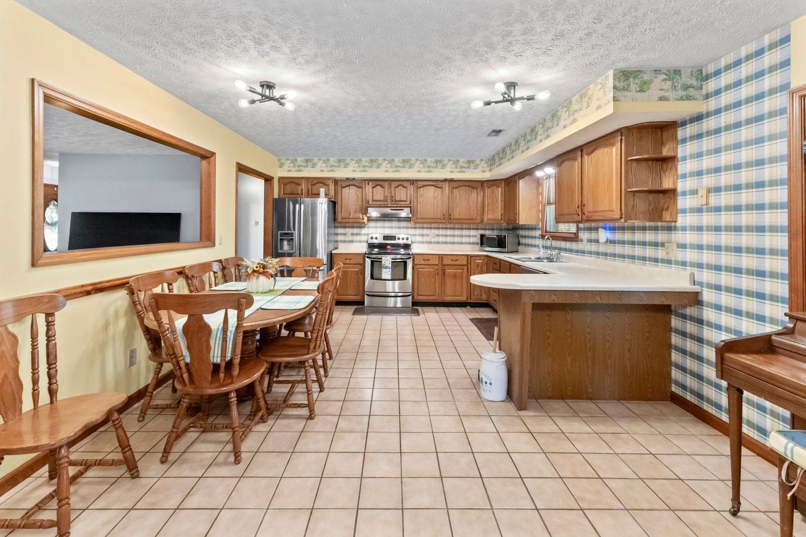 98 Isaac Park Road Louisa, KY 41230 - Photo 5 of 36