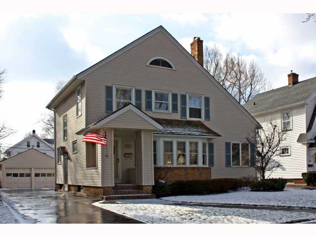 221 Wimbledon Road Irondequoit, NY 14617 - Photo 1 of 1 Exterior Front