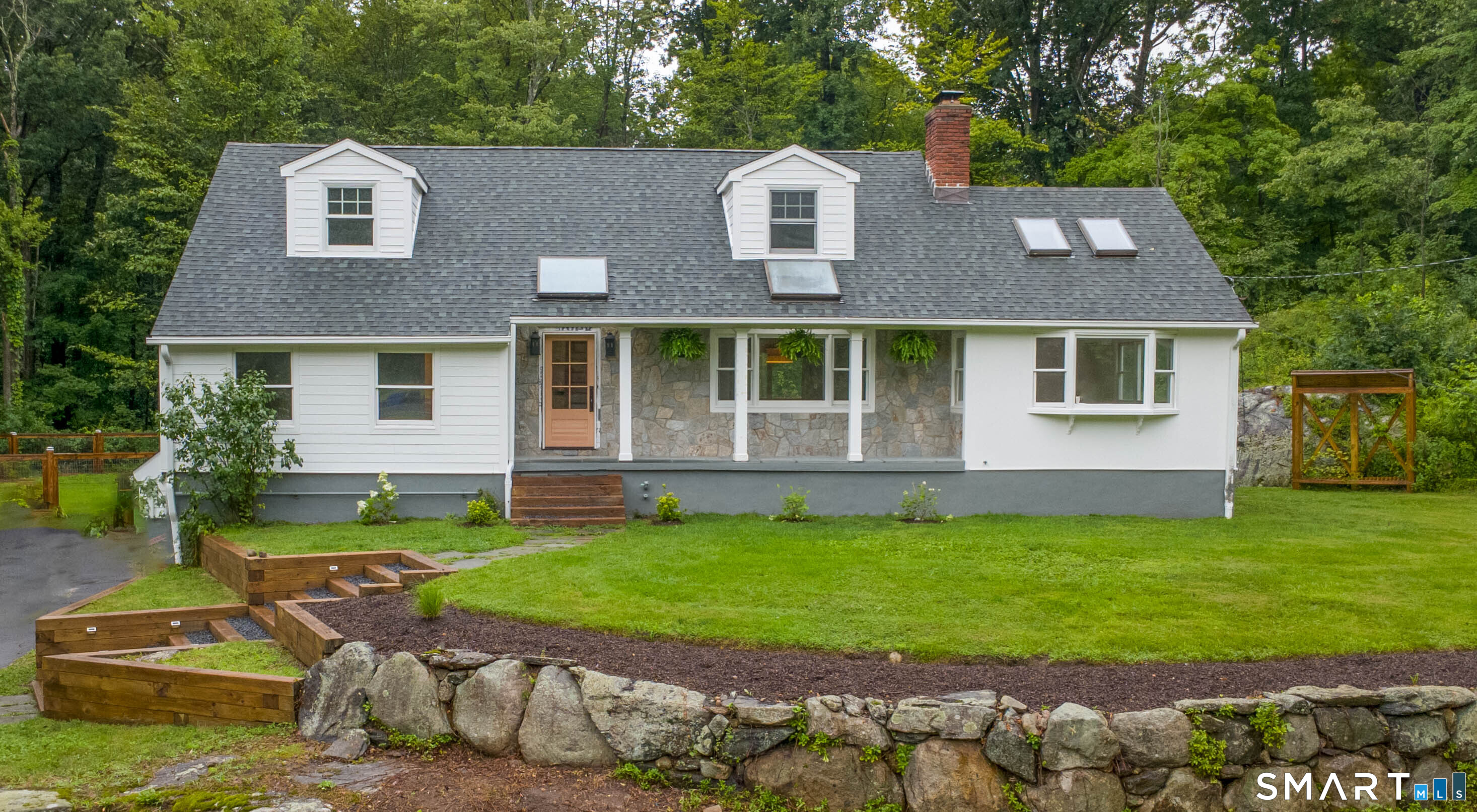 131 Seth Low Mountain Road Ridgefield, CT 06877 - Photo 1 of 1 Gallery Image 1