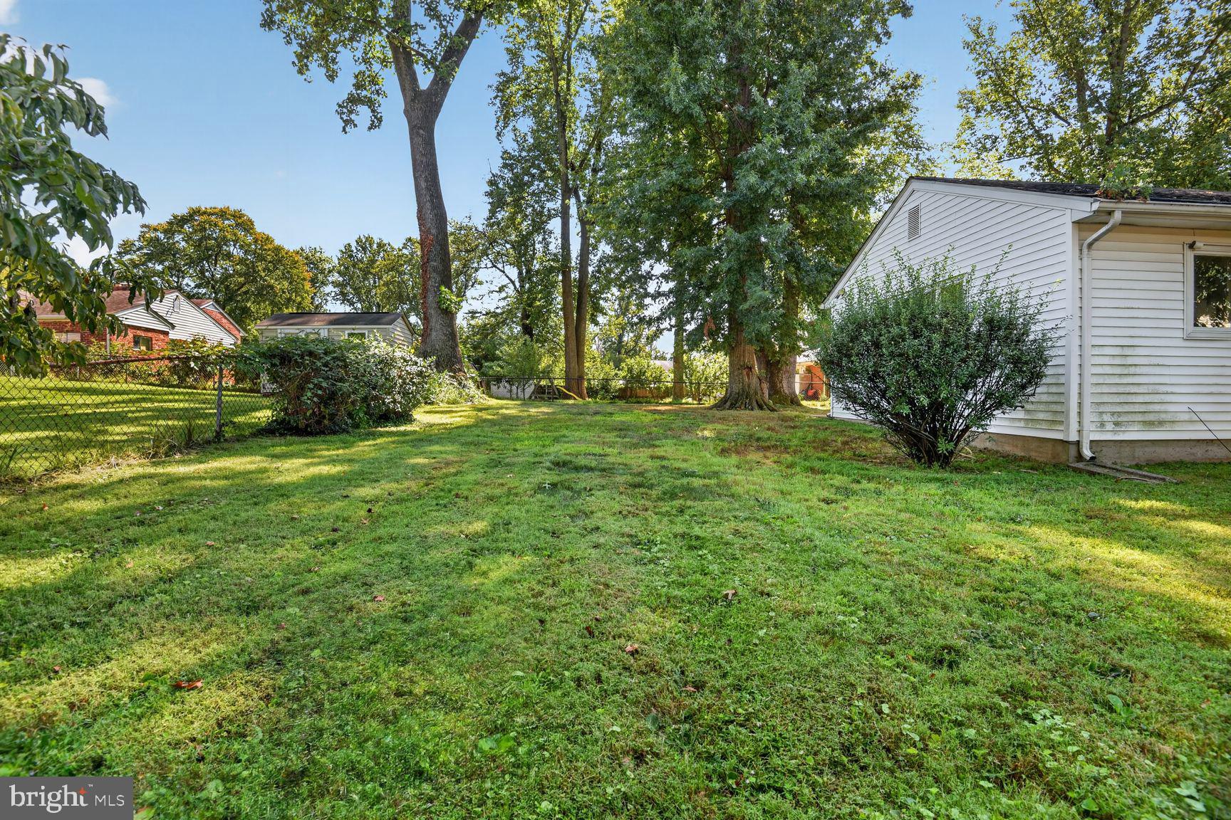 5508 Ivor Street Springfield, VA 22151 - Photo 35 of 35 Spacious Fenced Yard