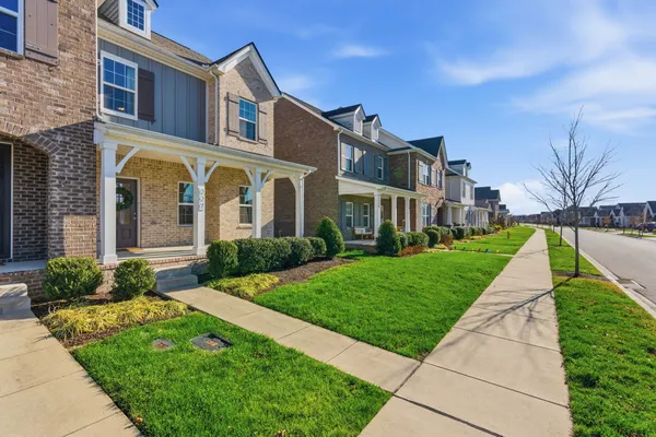 $2,795 | 227 Tanglewood Lane, Hendersonville, TN 37075