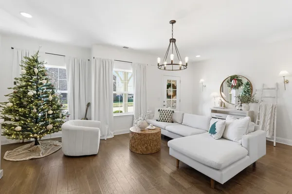 $2,795 | 227 Tanglewood Lane, Hendersonville, TN 37075