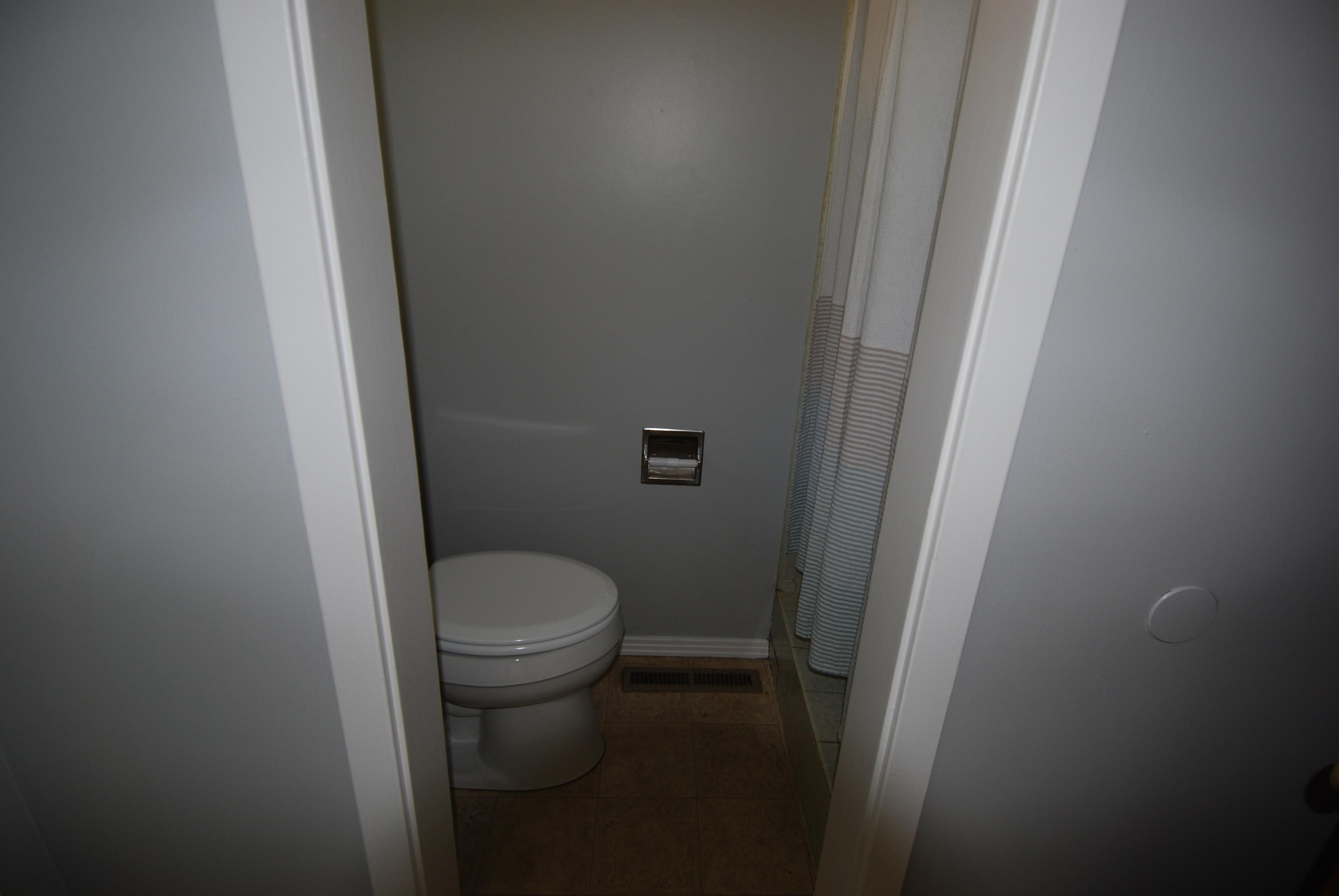1173 Riverside Drive Rio Dell, CA 95562 - Photo 19 of 23 Bathroom Two shower