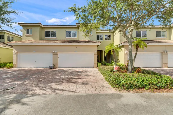 $385,000 | 1624 Southeast 24th Court, Homestead, FL 33035
