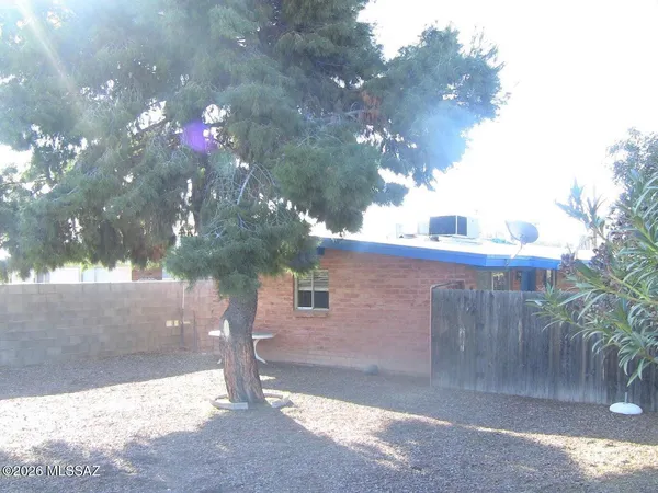 $850 | 3237 East Patricia Street, Unit 1&2, Tucson, AZ 85716
