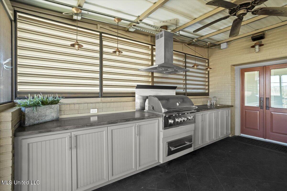 126 North Broadway McComb, MS 39648 - Photo 16 of 44 39-IMG_0850