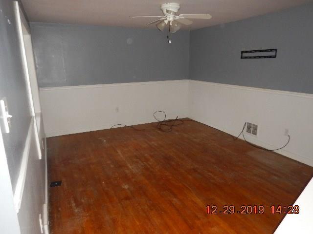 236 Hulton Road Verona, PA 15147 - Photo 3 of 8 Gallery Image 3