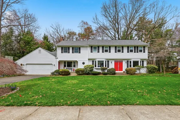 $795,000 | 44 Canterbury Lane, Longmeadow, MA 01106