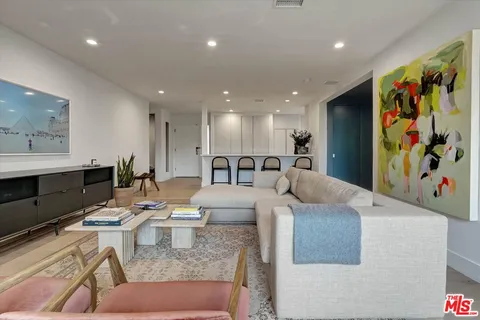 $1,695,000 | 930 California Avenue, Unit 301, Santa Monica, CA 90403