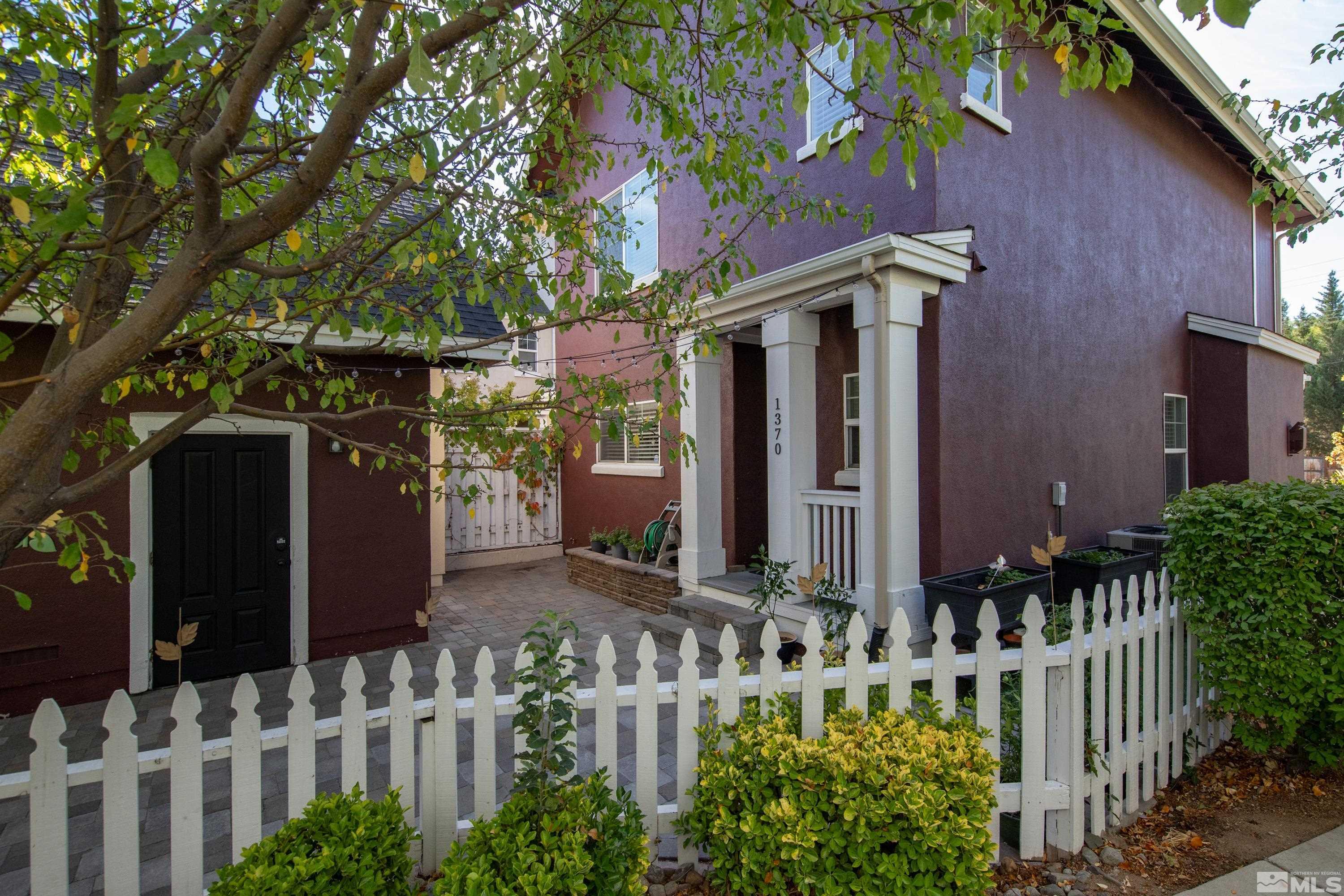 1370 Waterloo Drive Reno, NV 89509 - Photo 3 of 39 Photo 3