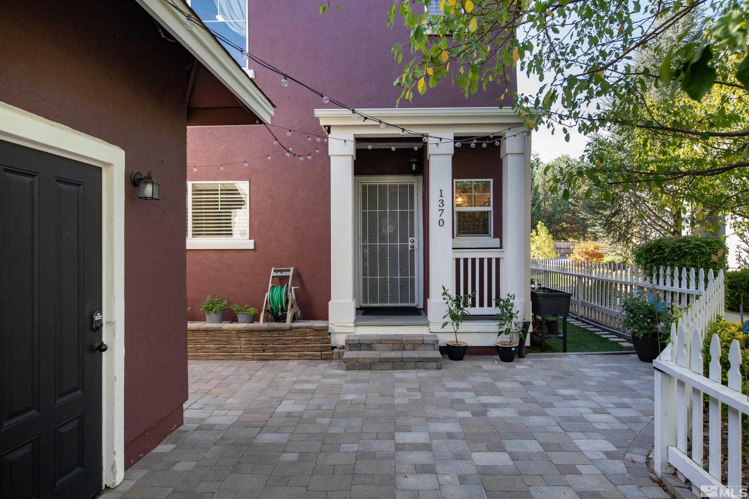 1370 Waterloo Drive Reno, NV 89509 - Photo 4 of 39 Photo 4