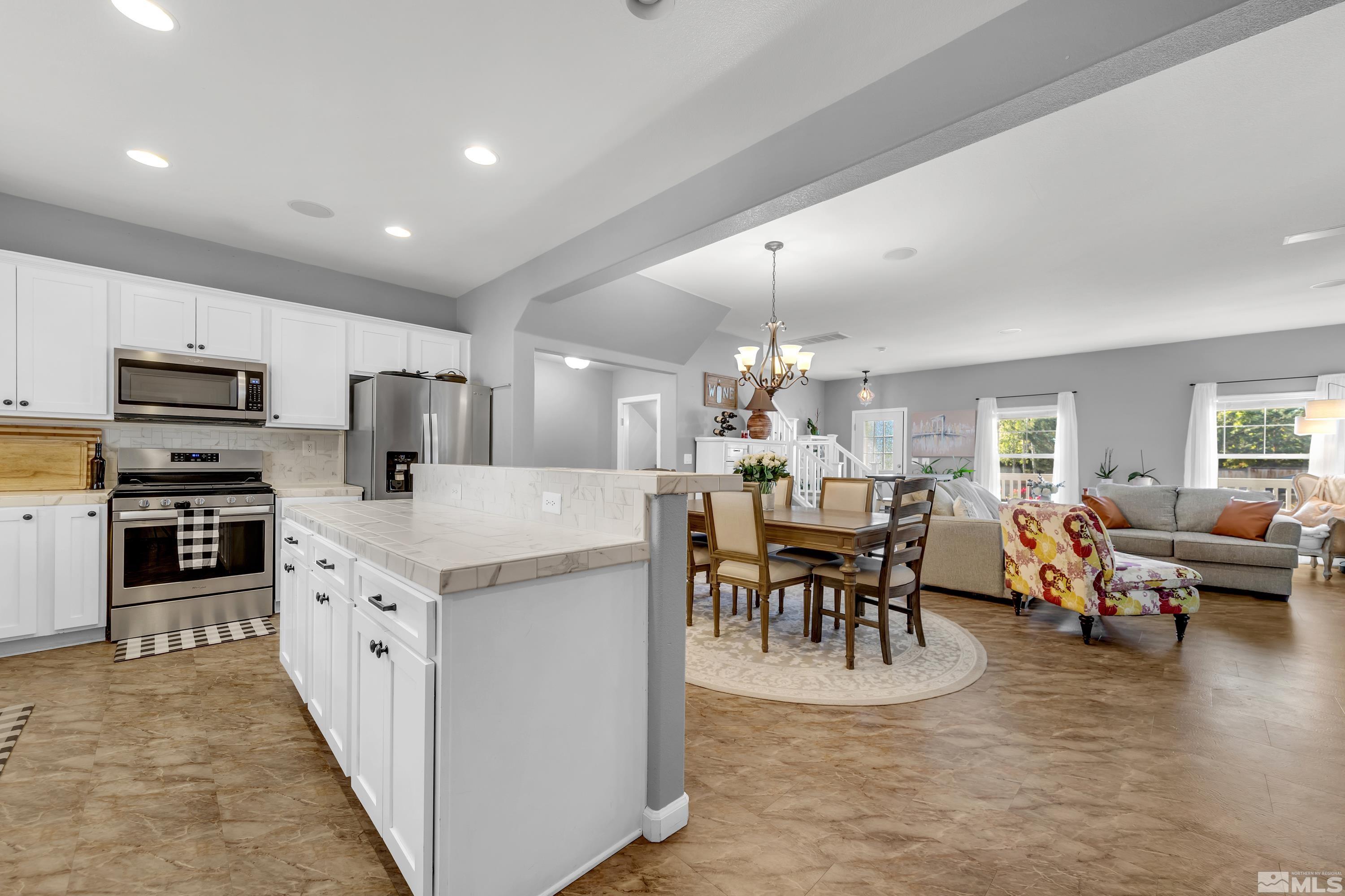 1370 Waterloo Drive Reno, NV 89509 - Photo 5 of 39 Photo 5