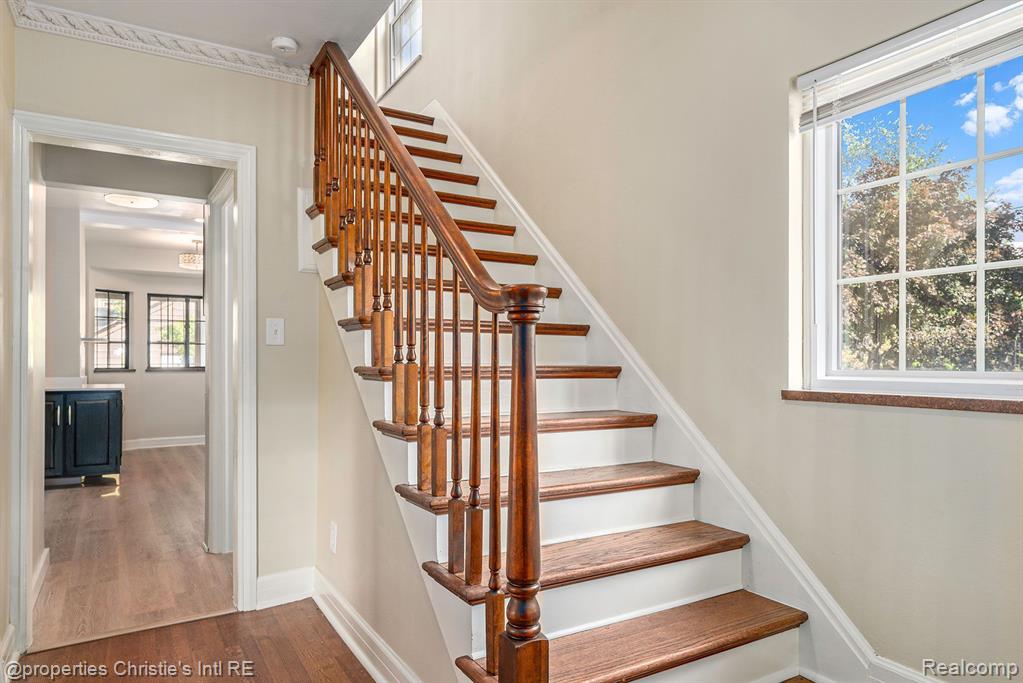302 Moran Road Grosse Pointe Farms, MI 48236 - Photo 17 of 38