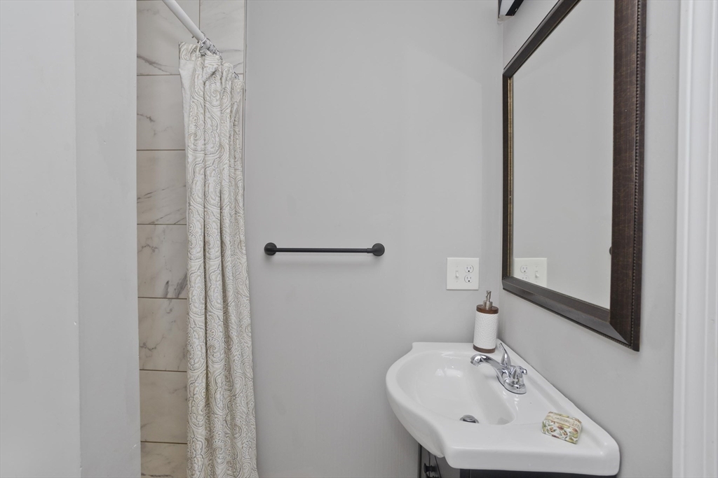 7 Spring Street Agawam, MA 01001 - Photo 17 of 34 Gallery Image 17