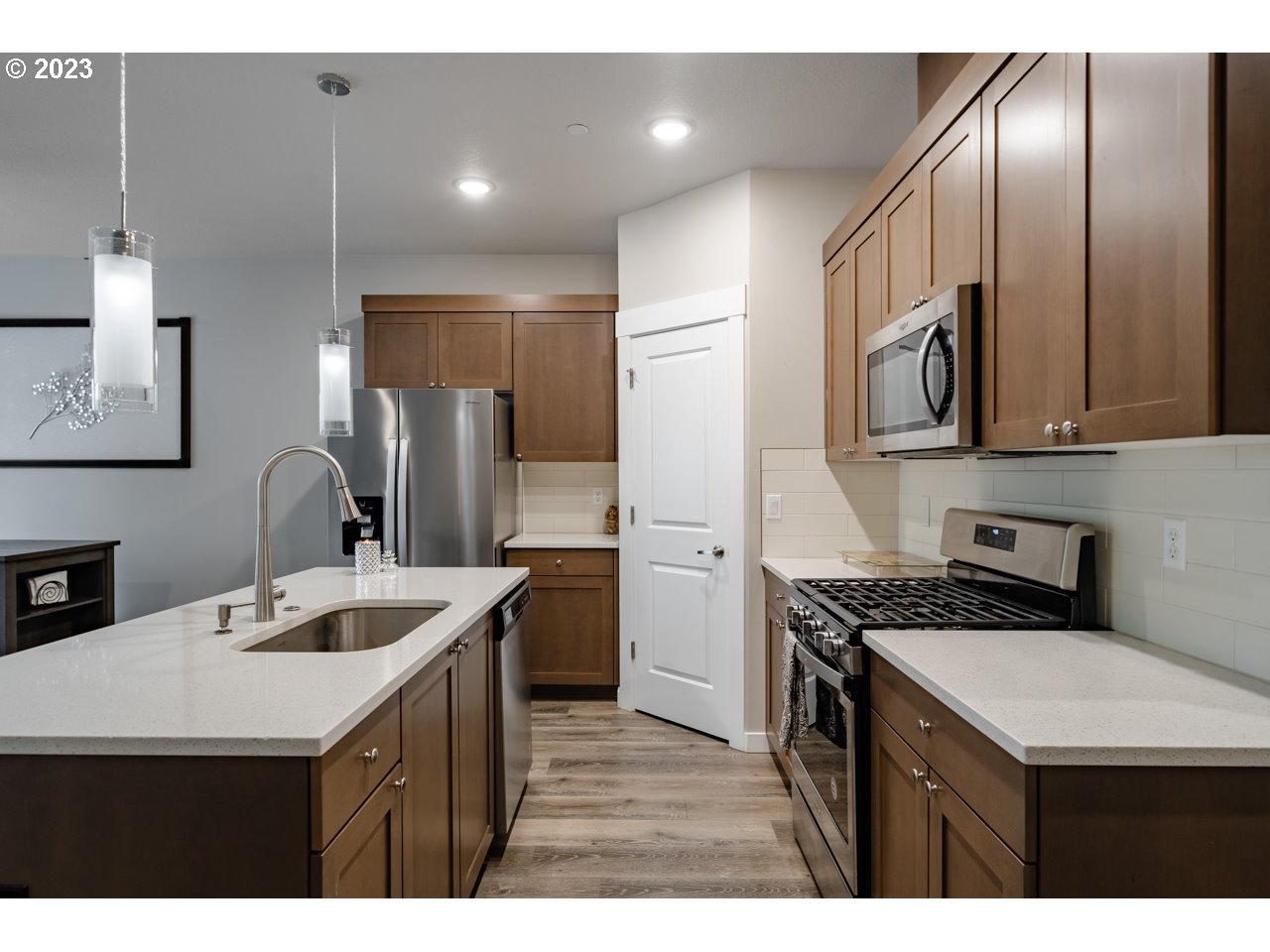 2460 North R Street Washougal, WA 98671 - Photo 12 of 29 Kitchen
