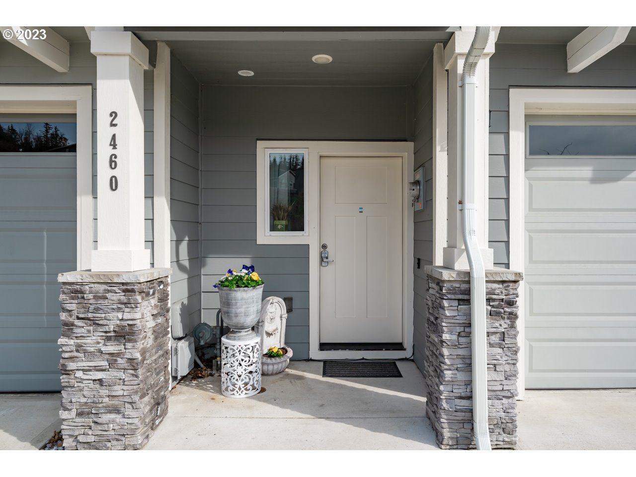 2460 North R Street Washougal, WA 98671 - Photo 2 of 29 Gallery Image 2